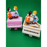 Toptan Öpüşen Sevgililer Müzik Kutusu